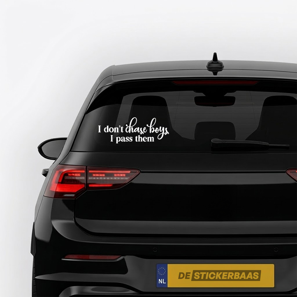 I don't chase boys, I pass them - Leuke & grappige autosticker - afbeelding 2